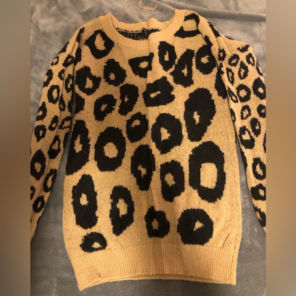 Beautiful animal print sweater